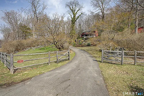 75 Lake Lillinonah Rd N Photo 1