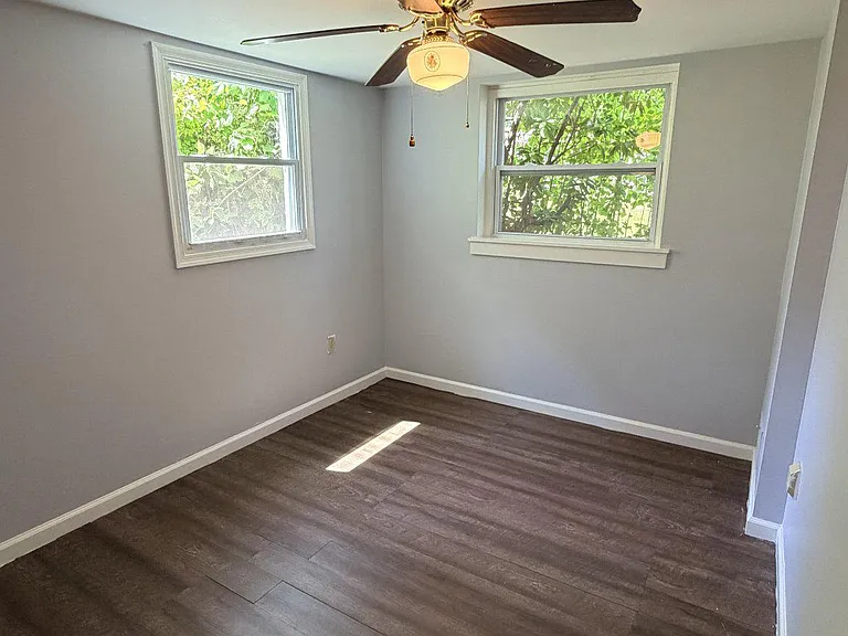 10003 Lomond Dr — Photo 16