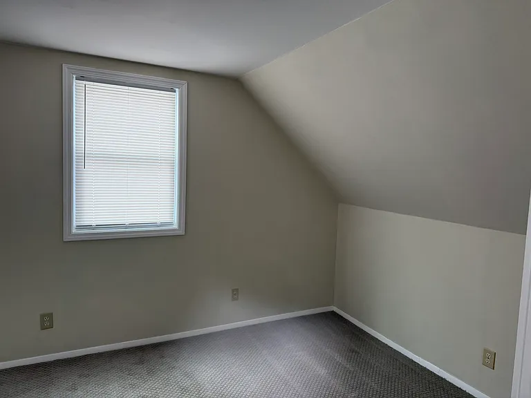 97 Locust Park — Photo 28