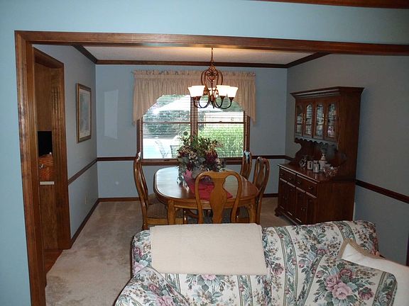 3rd image of 8218 Lake Terrace Dr