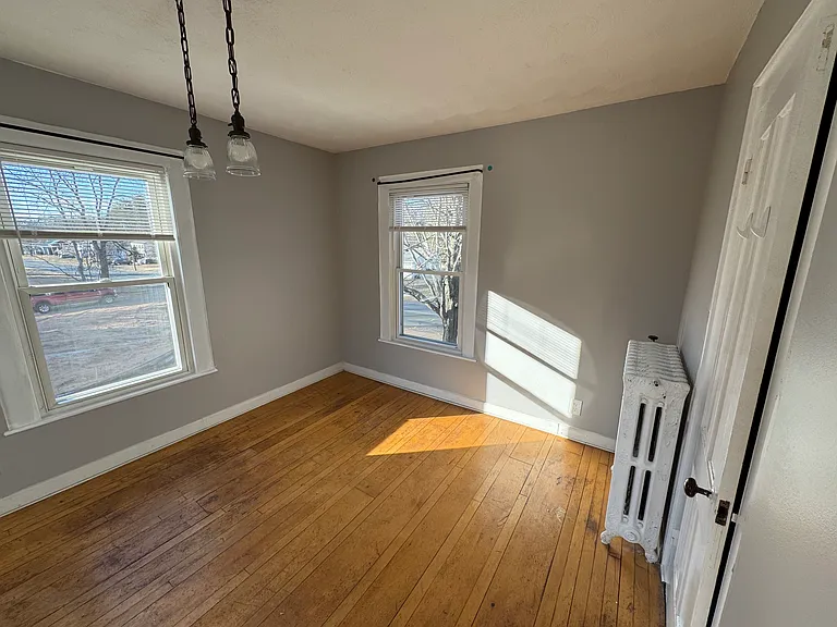 465 Hills St — Photo 15