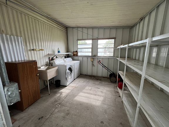 4th image of 2226 Miramont Cir