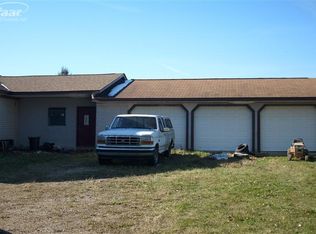 663 Holmes Rd, Allenton, MI 48002