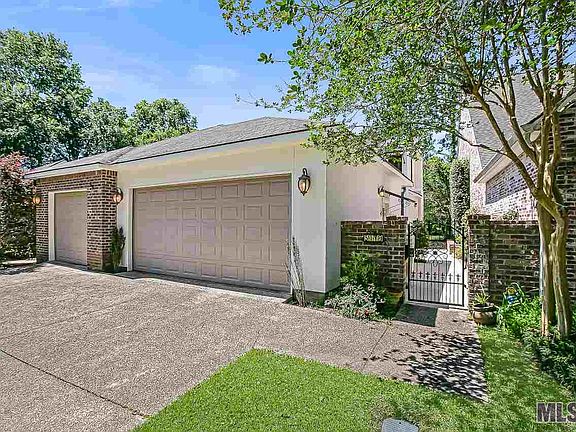 3rd image of 5779 Laurel Hill Ln