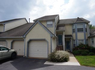 84 Poplar Pl, Freehold, NJ 07728