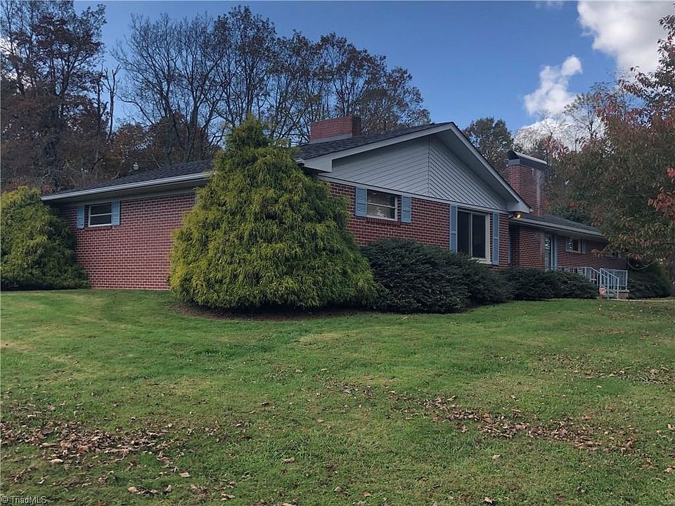 1st image of 574 Hardin Camp Rd