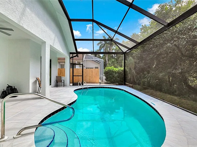 2515 Royal Palm Ct — Photo 24
