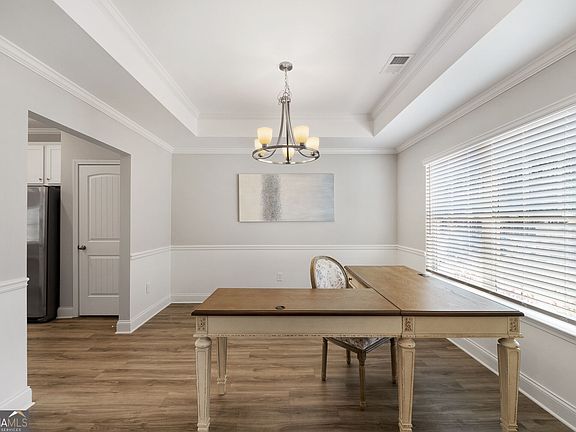 4th image of 31 Vaux Way
