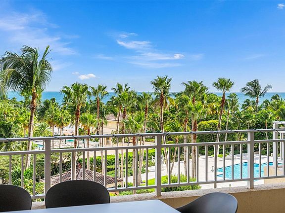 5th image of 799 Crandon Blvd APT 605