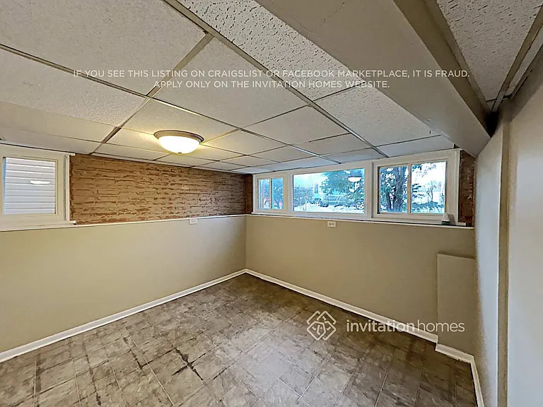 4623 N Kilbourn Ave — Photo 14