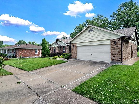 3rd image of 14830 Verdun Estates Dr