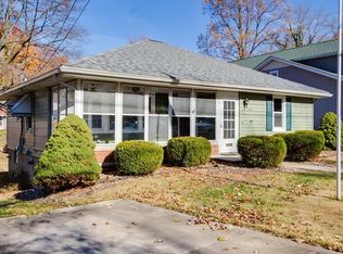 1032 Danforth St, Alton, IL 62002