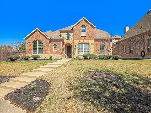 3rd image of 13136 Mapleton Dr