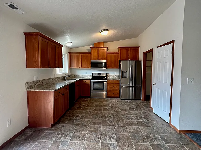 293 Sowell Dr — Photo 3