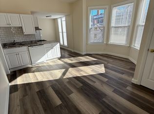 4 Brown St #2-1, Salem, MA 01970