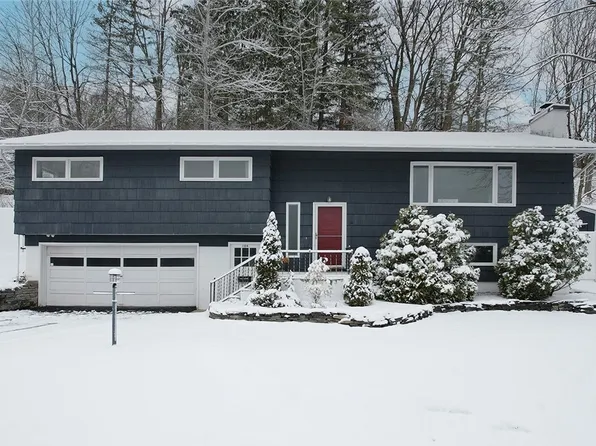 104 Ardsley Dr, Syracuse, NY 13214