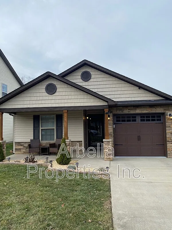 Cedar Rock Village — Photo 1