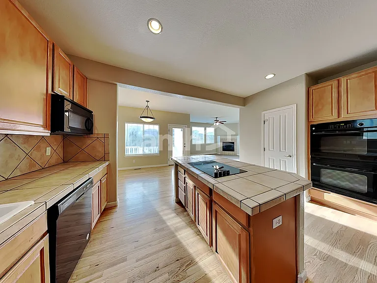 17827 Domingo Dr — Photo 4
