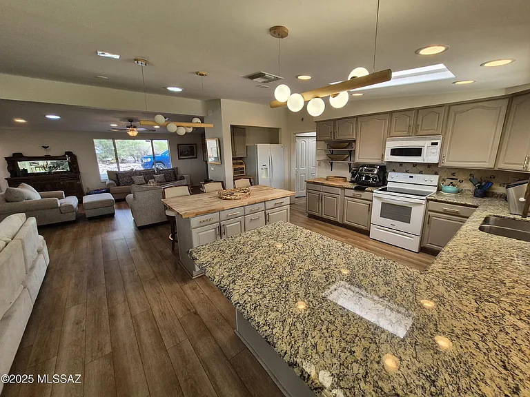 5665 E Camino Del Celador — Photo 16