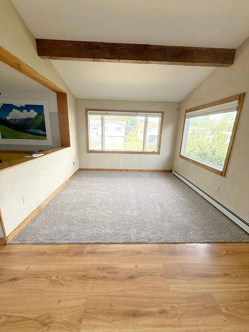 Southside Four Bedroom Home, Near Hospital — Photo 3