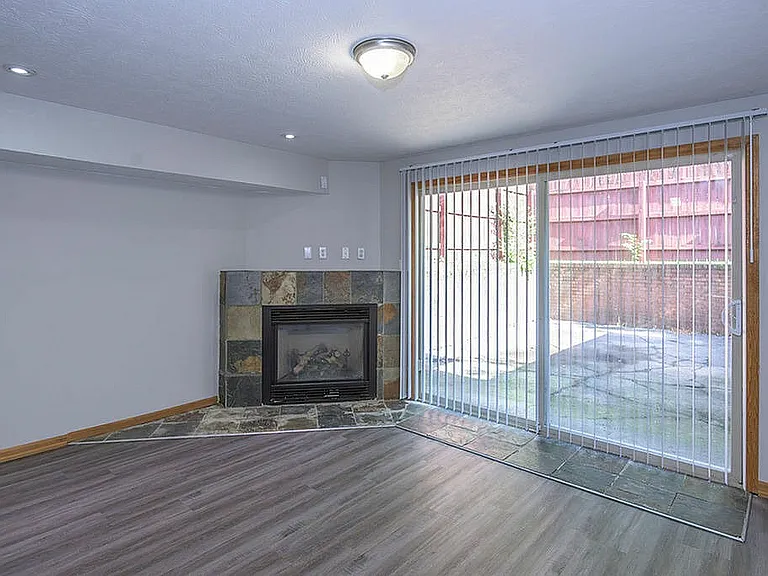 Private Reserve Townhomes — Photo 20
