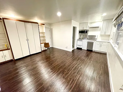 203 S Melrose St Photo 1