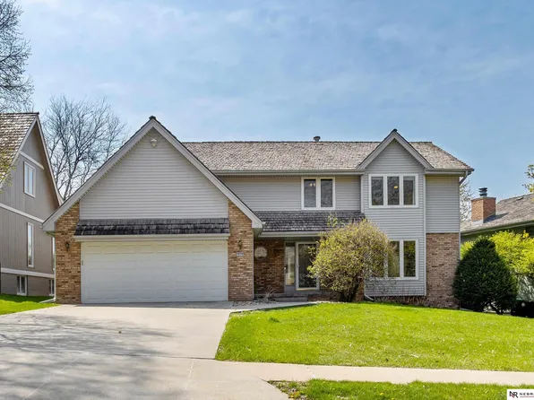 10335 Z St, Omaha, NE 68127