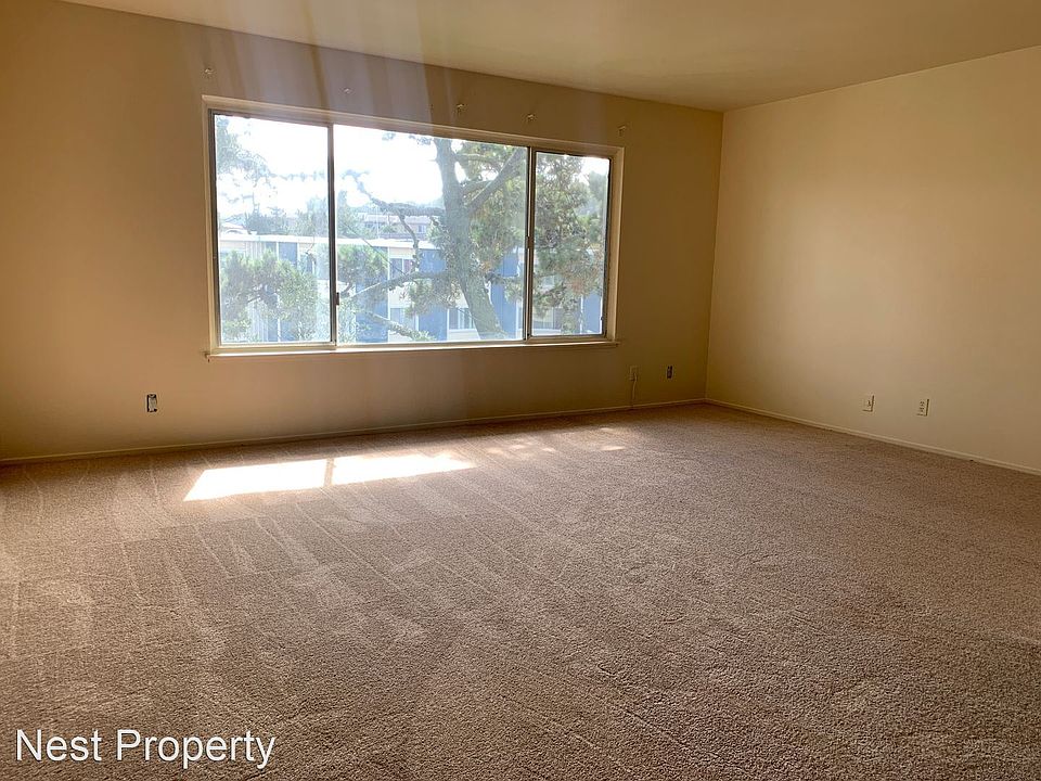 2nd image of 586 Clarinada Ave #20