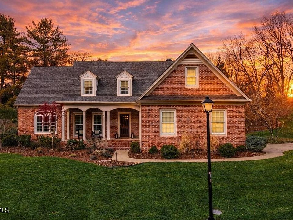 1st image of 1000 Huntington Ct