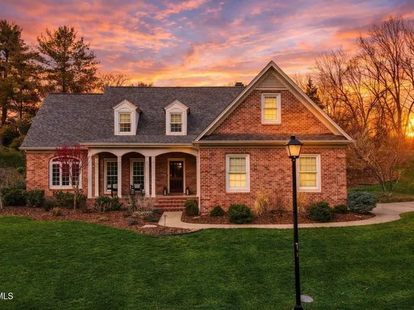 1000 Huntington Ct, Kingsport, TN 37660