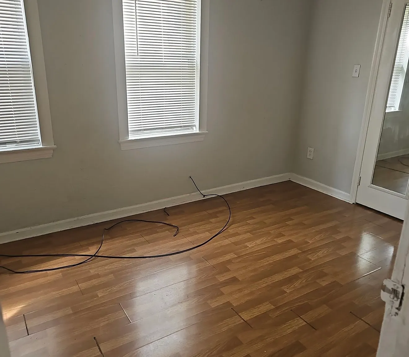 2 bed, 1000 sqft, $1,000 — Photo 4