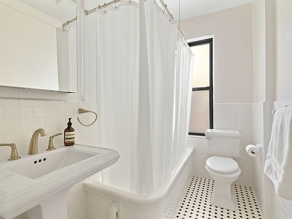 5th image of 875 W End Ave APT 7D