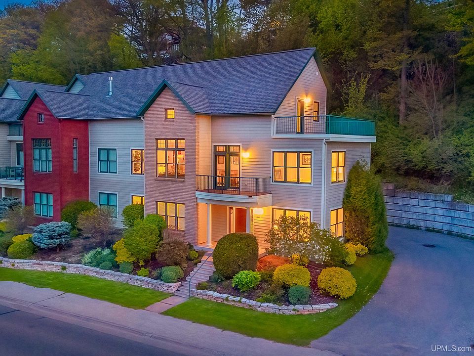 243 N Lakeshore Blvd, Marquette, MI 49855 Zillow