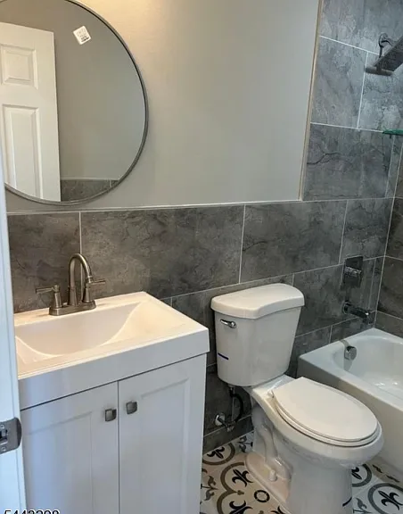 188 Greylock Pkwy #2 — Photo 8