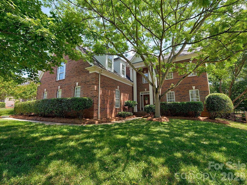 1st image of 6316 Glengarrie Ln