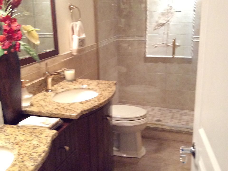 1st image of 324 Venetian Dr