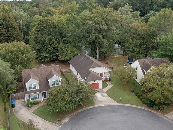 2nd image of 116 Toddsbury Ct