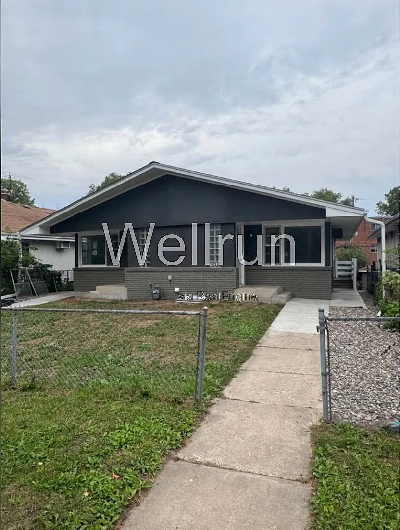 4 bed, 1.0 bath, 1300 sqft, $2,300 — Photo 1