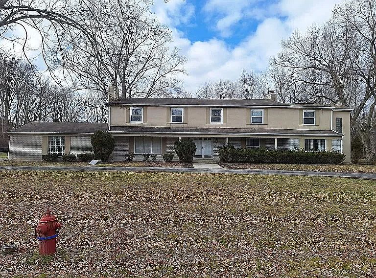1st image of 29585 Woodhaven Ln #2