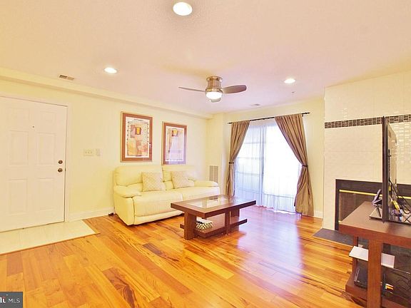 5th image of 6917 Mary Caroline Cir Unit H
