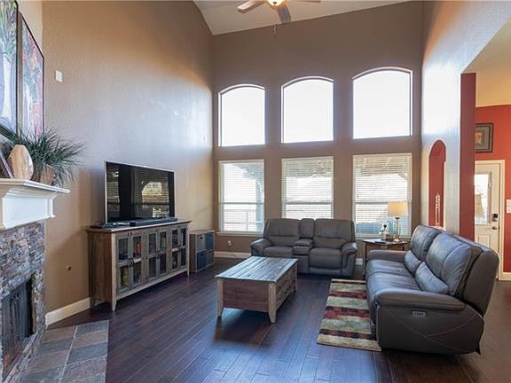 3rd image of 5508 Rockwood Dr