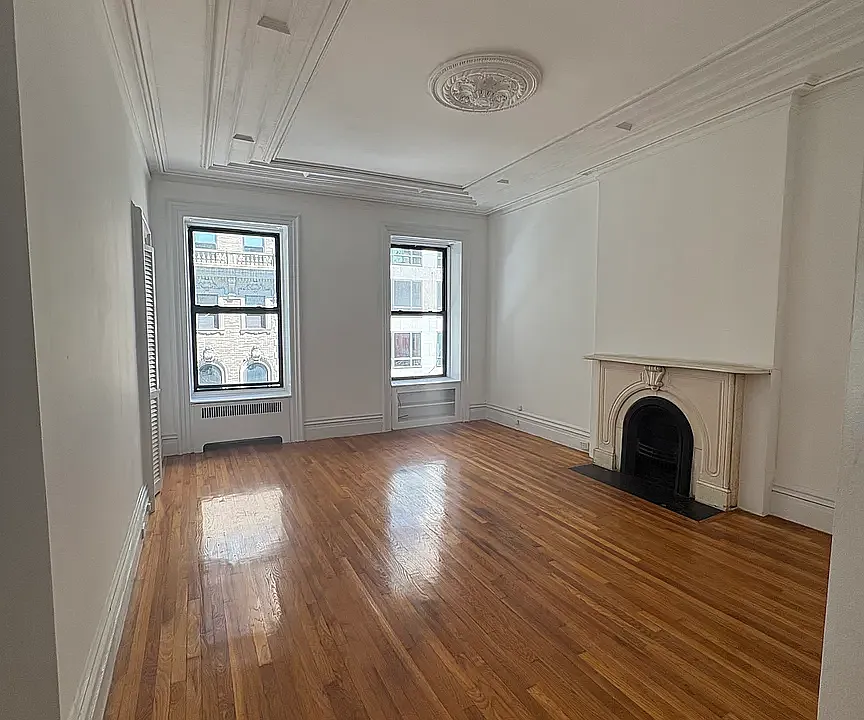 42 W 56th St #3A