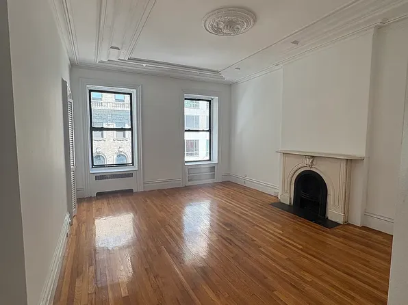 42 W 56th St APT 3A, New York, NY 10019