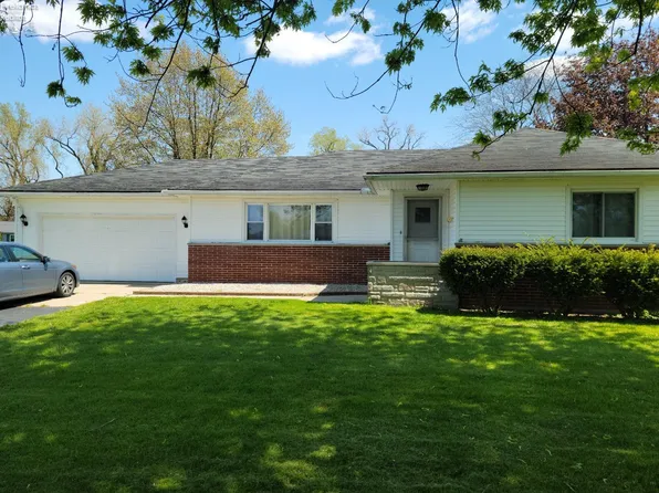 2233 Glenn Dr, Fremont, OH 43420