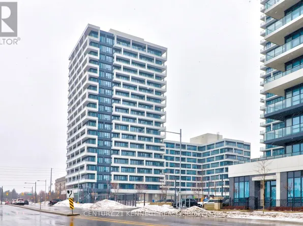 38 Water Walk Dr #721, Markham, ON L3R 6M8