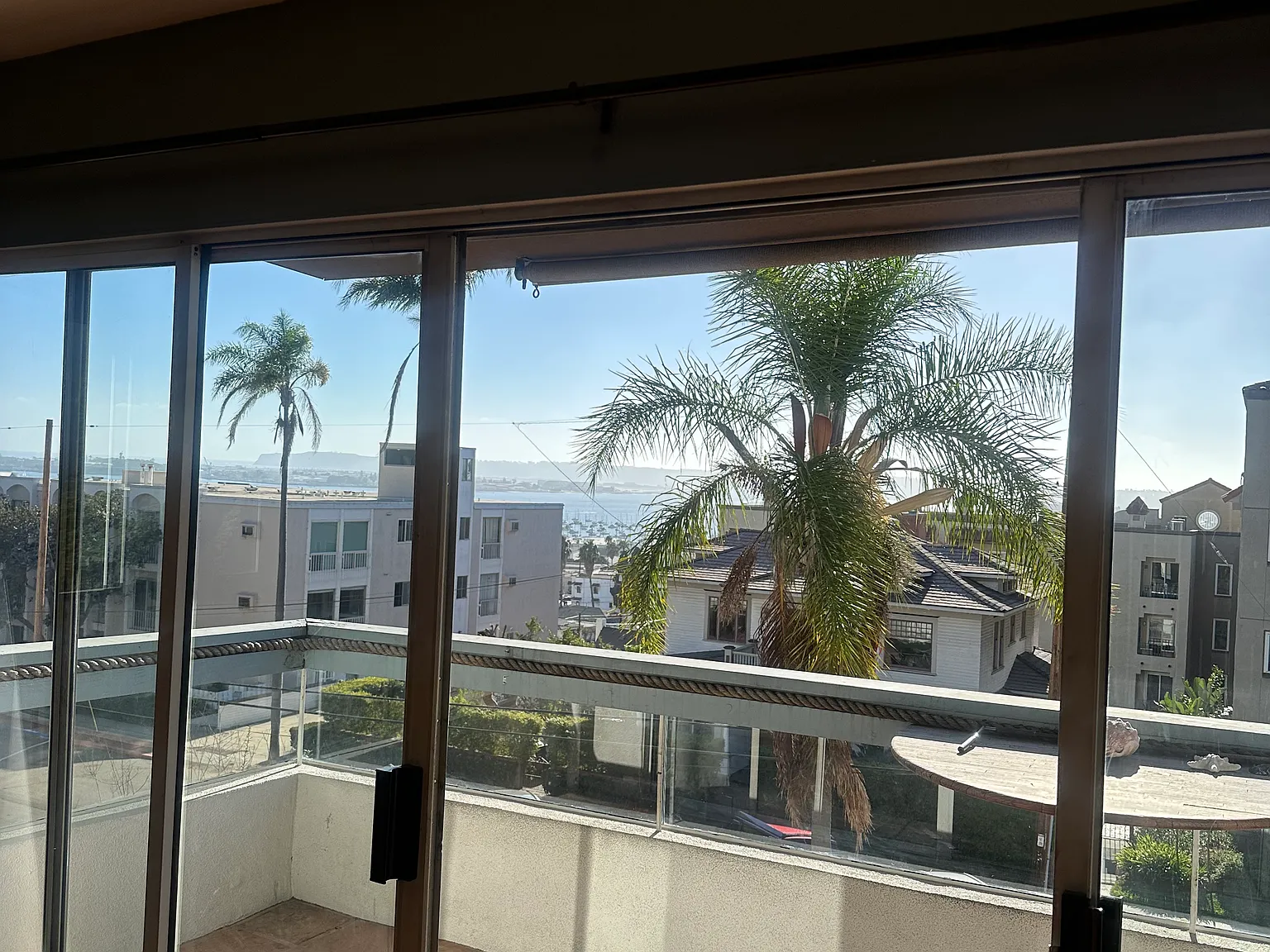 2 bed, 1000 sqft, $4,000 — Photo 3