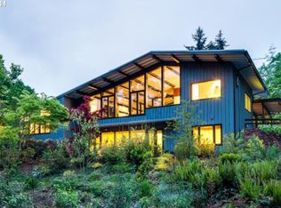 1900 E 27th Ave, Eugene, OR 97403