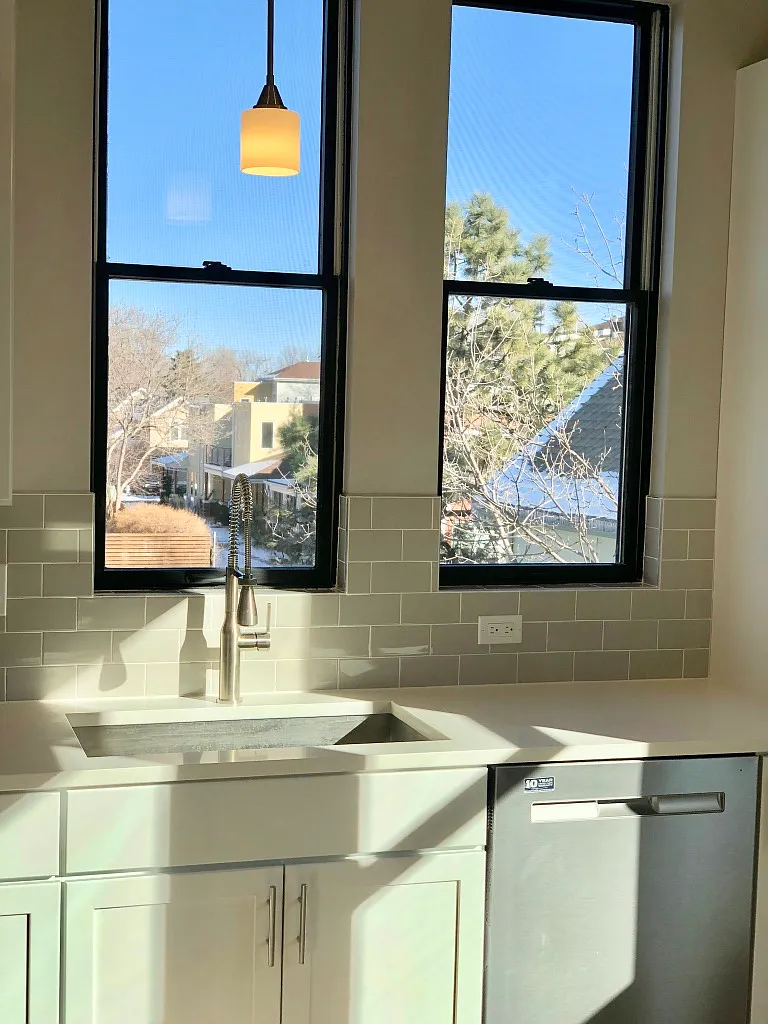 4 bed, 1412 sqft, $4,957 — Photo 3