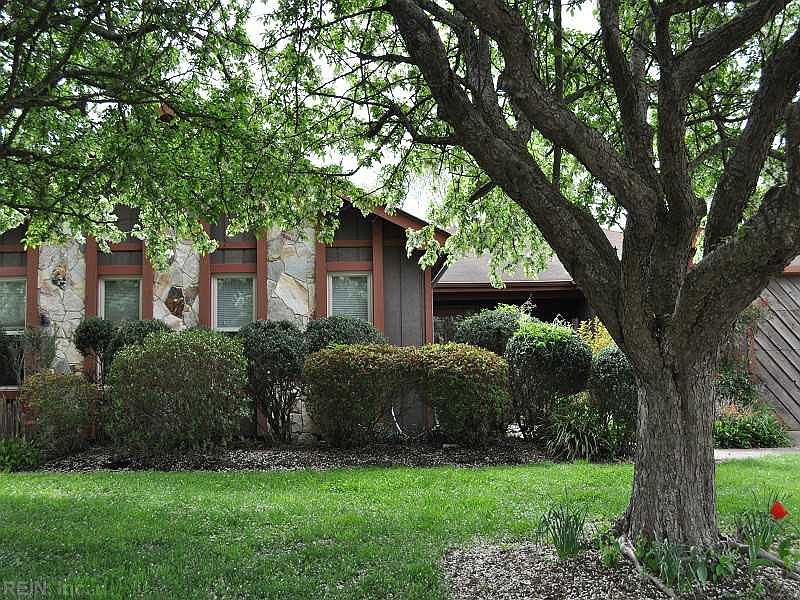 1st image of 913 Calypso Ln