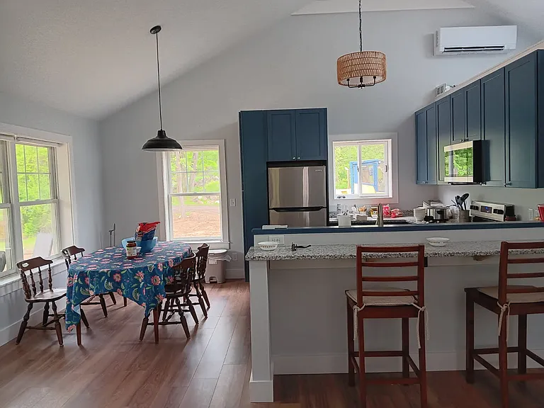 545 Maple St — Photo 5